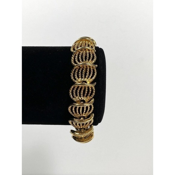 Monet Bracelet Linked Gold Tone 7” Estate Jewelry - Picture 6 of 12